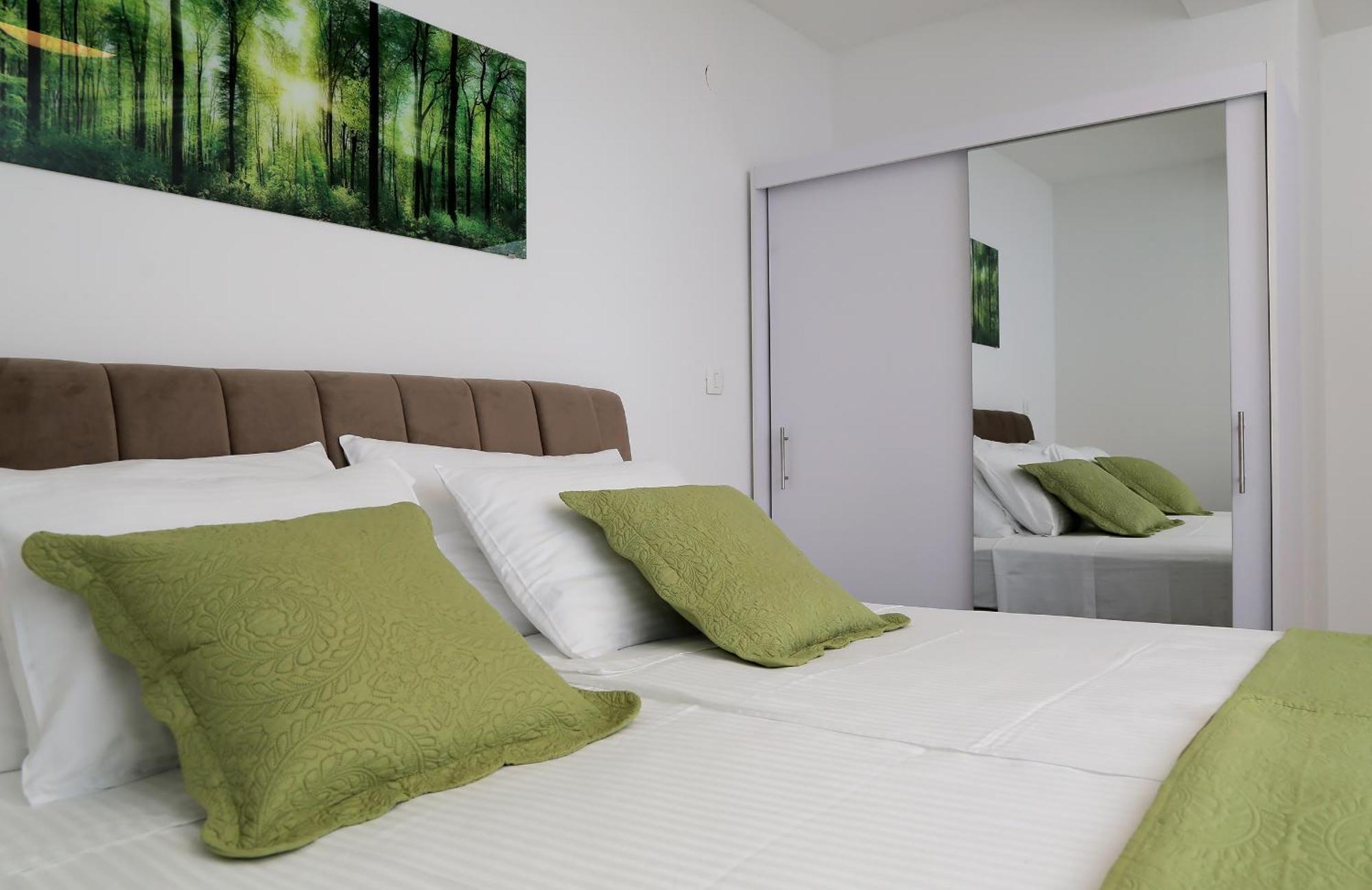 Brand New Apartment In Дубровник Екстериор снимка