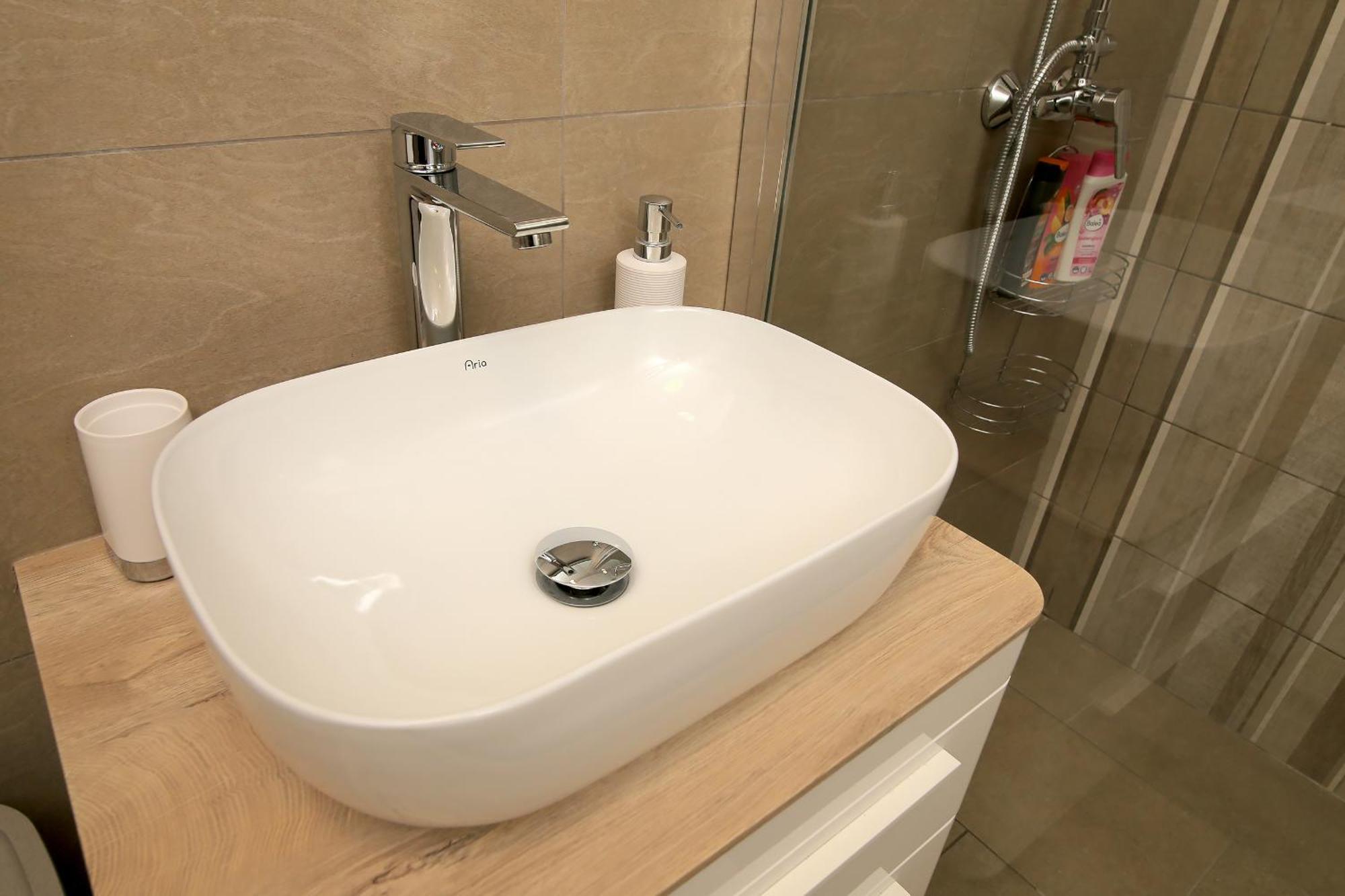 Brand New Apartment In Дубровник Екстериор снимка