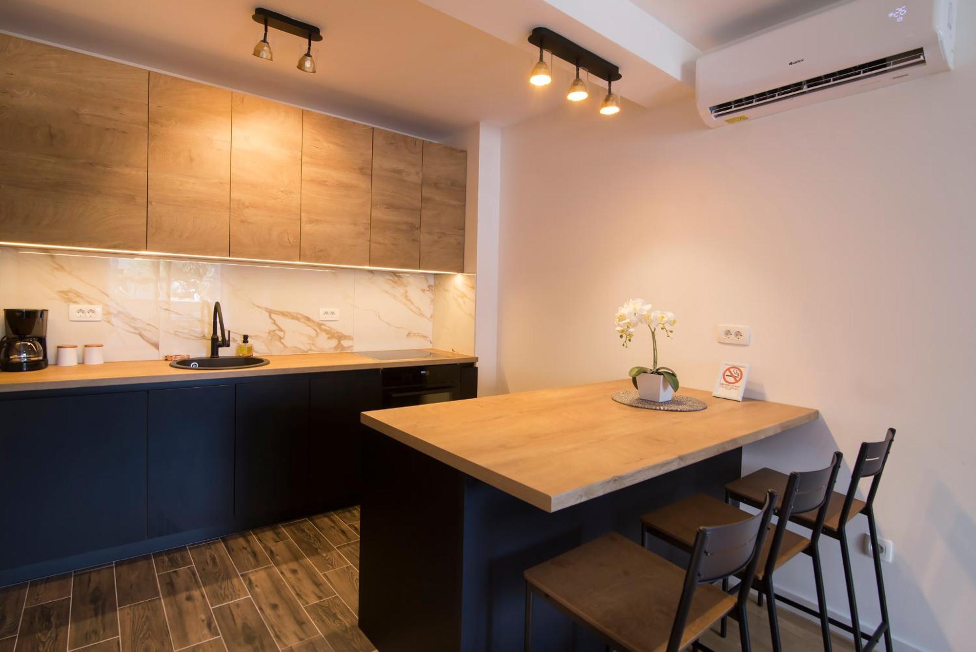 Brand New Apartment In Дубровник Екстериор снимка